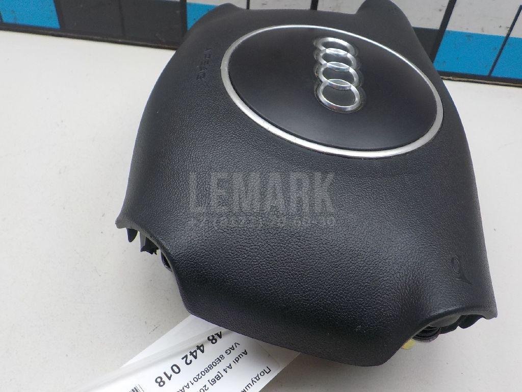 Подушка безопасности в рулевое колесо