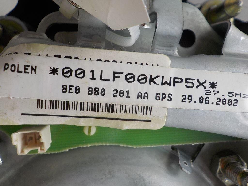 Подушка безопасности в рулевое колесо