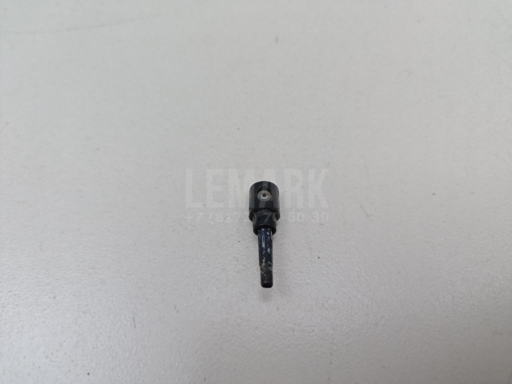 Форсунка омывателя зад стекла