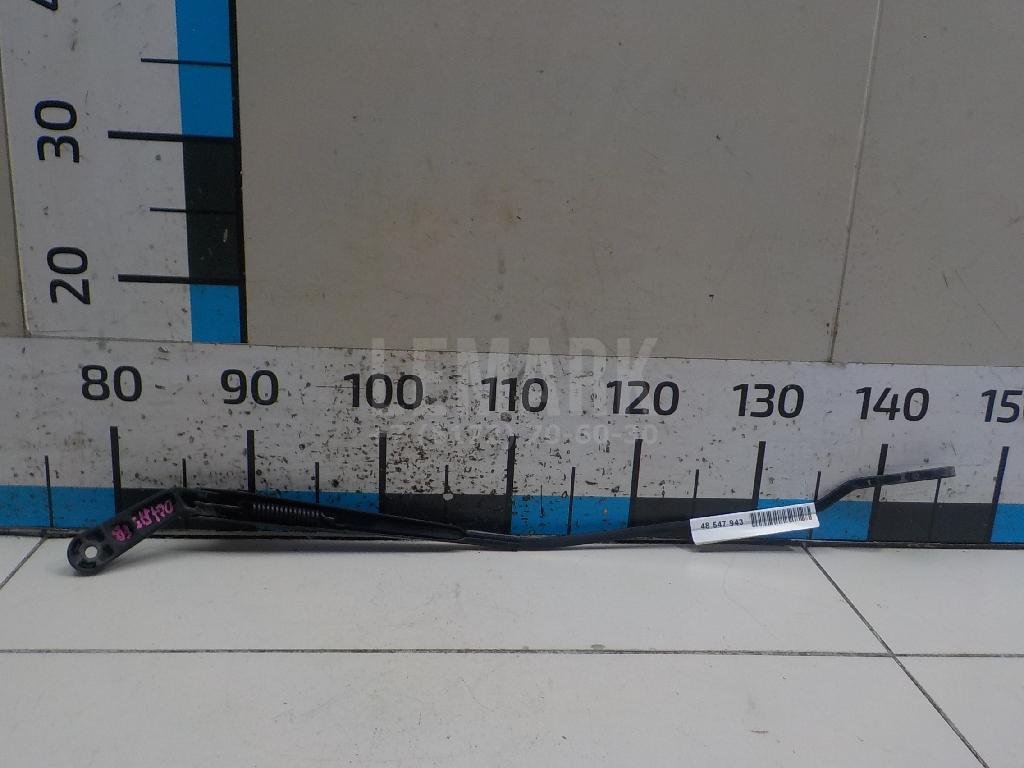 Поводок стеклоочистителя передний правый