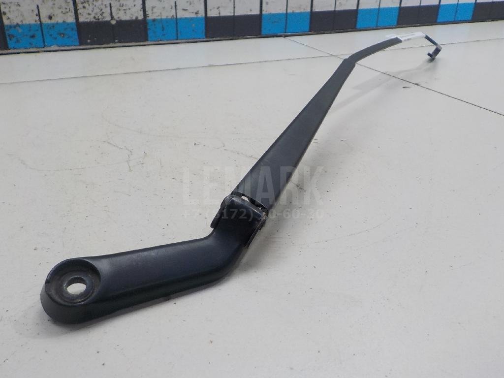 Поводок стеклоочистителя передний правый