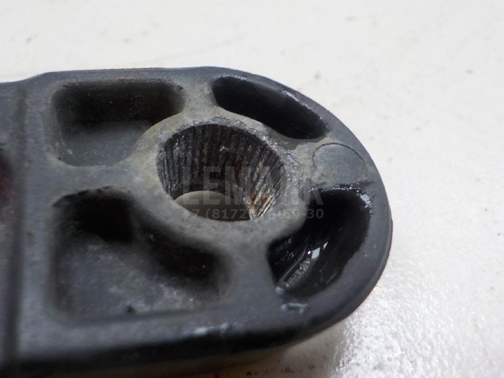 Поводок стеклоочистителя передний правый