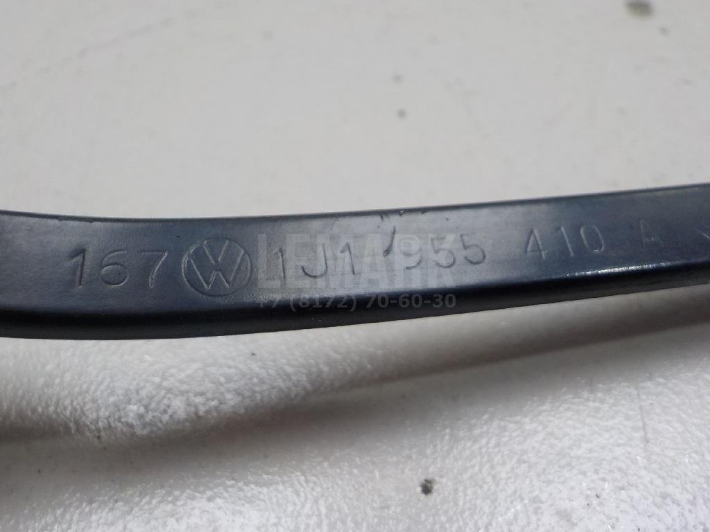 Поводок стеклоочистителя передний правый