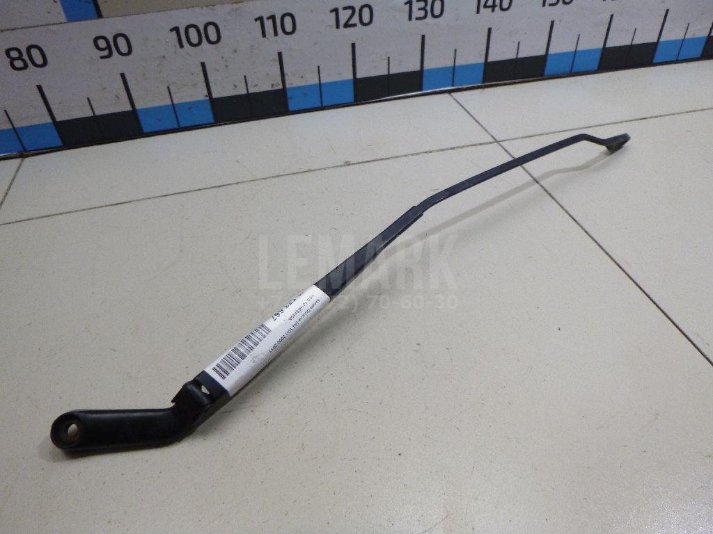 Поводок стеклоочистителя передний правый