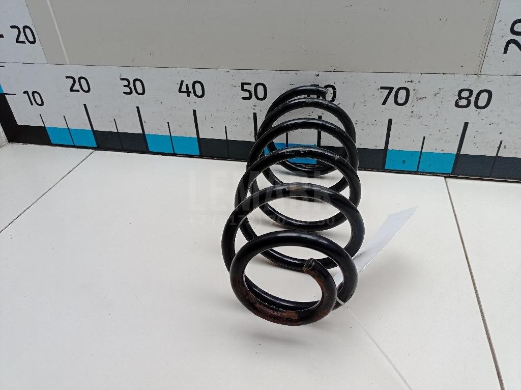 Пружина передняя