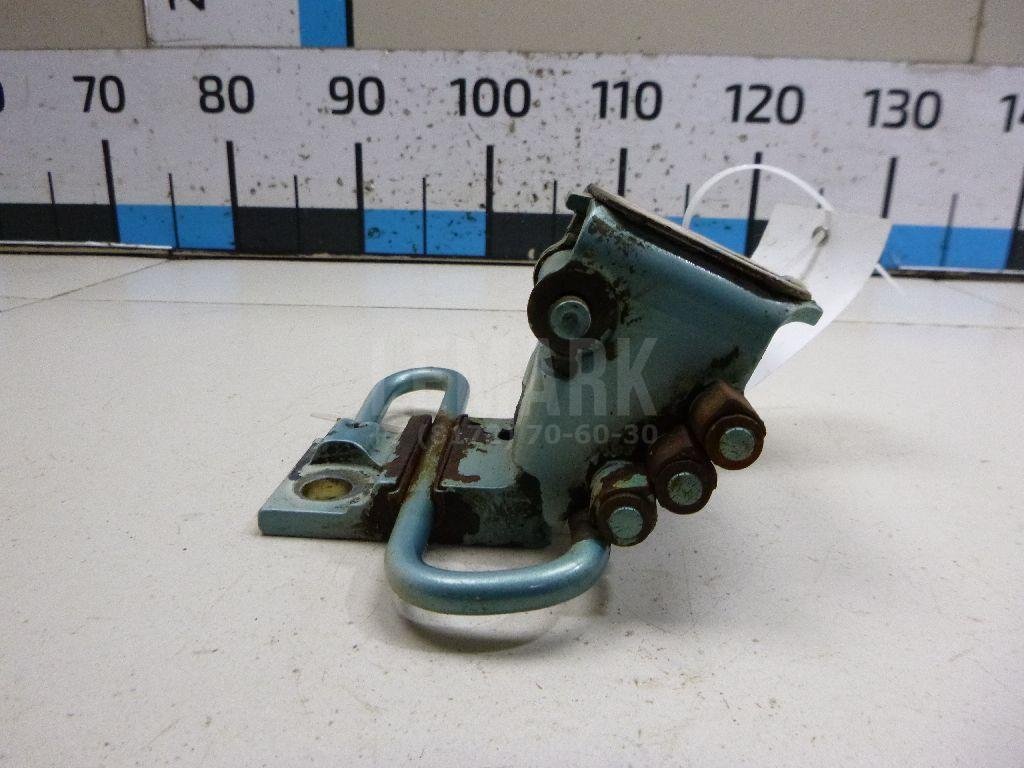 Петля двери передней левой нижняя