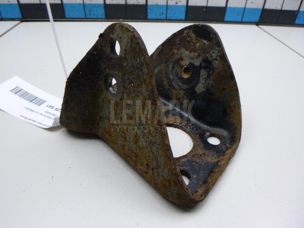 Кронштейн задней балки