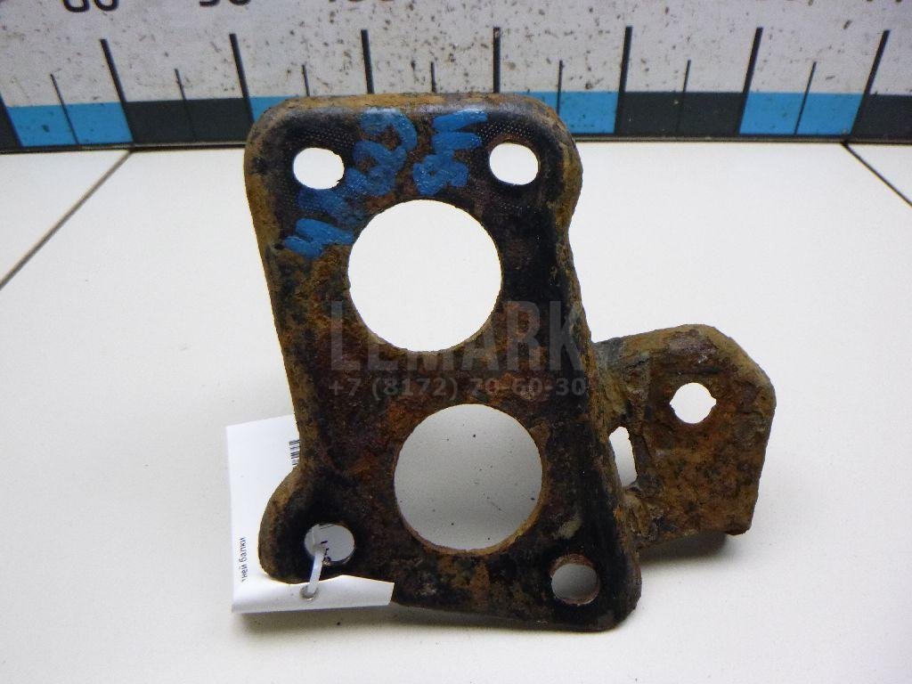 Кронштейн задней балки