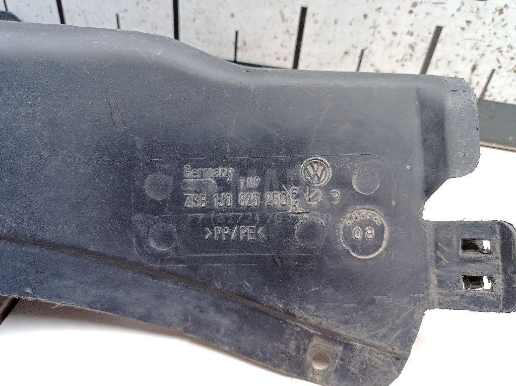 Пыльник двигателя для  Audi 100 [C4] 1991-1994