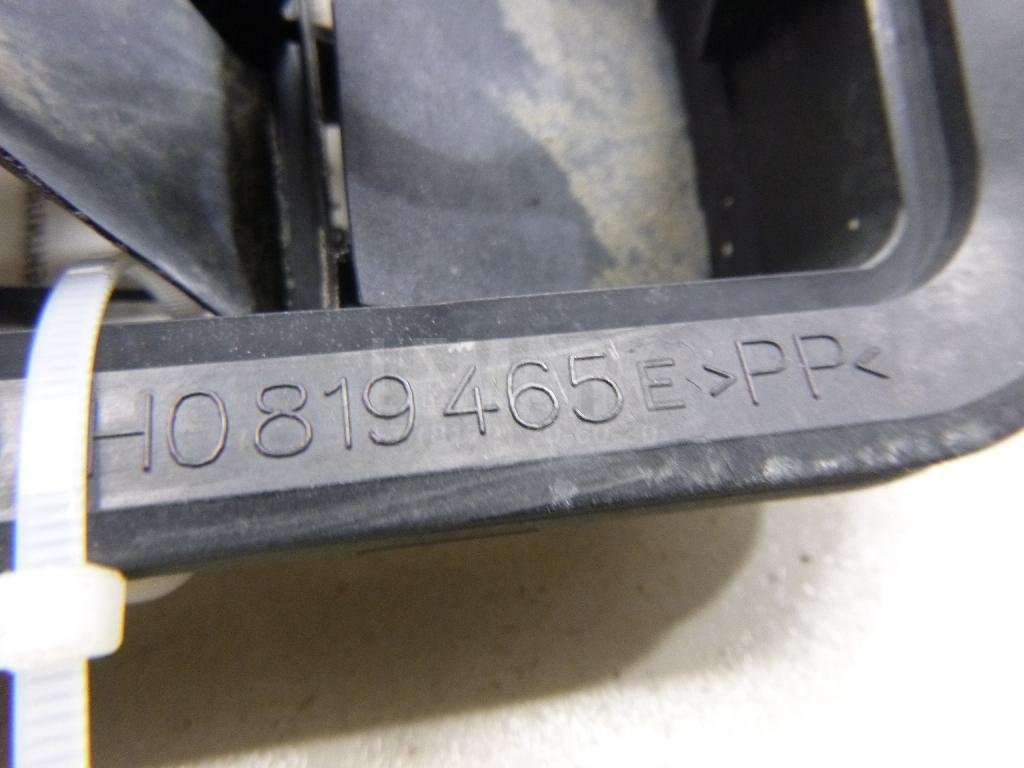 Решетка вентиляционная