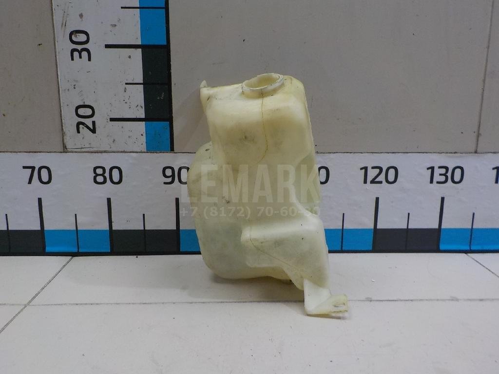 Бачок омывателя лобового стекла