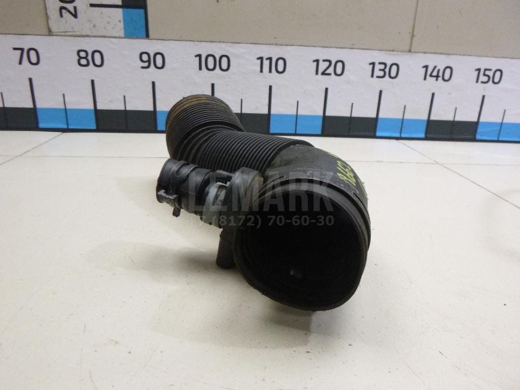 Патрубок воздушного фильтра