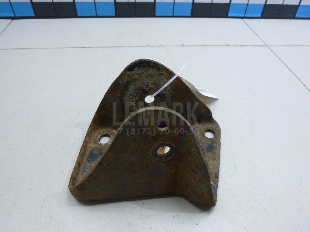 Кронштейн задней балки