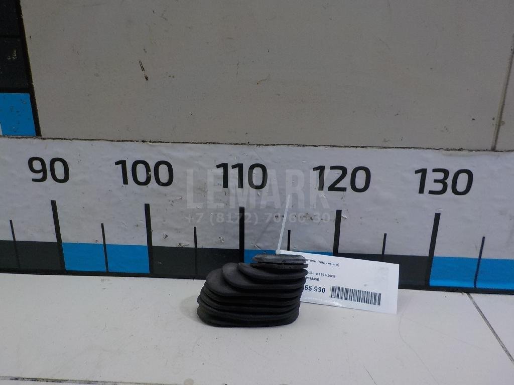 Уплотнитель (наружный) для  Audi A3 [8V] 2013-2020