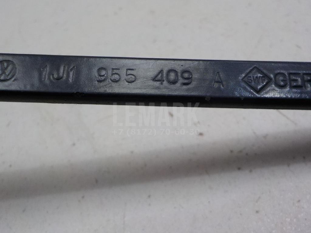 Поводок стеклоочистителя передний левый