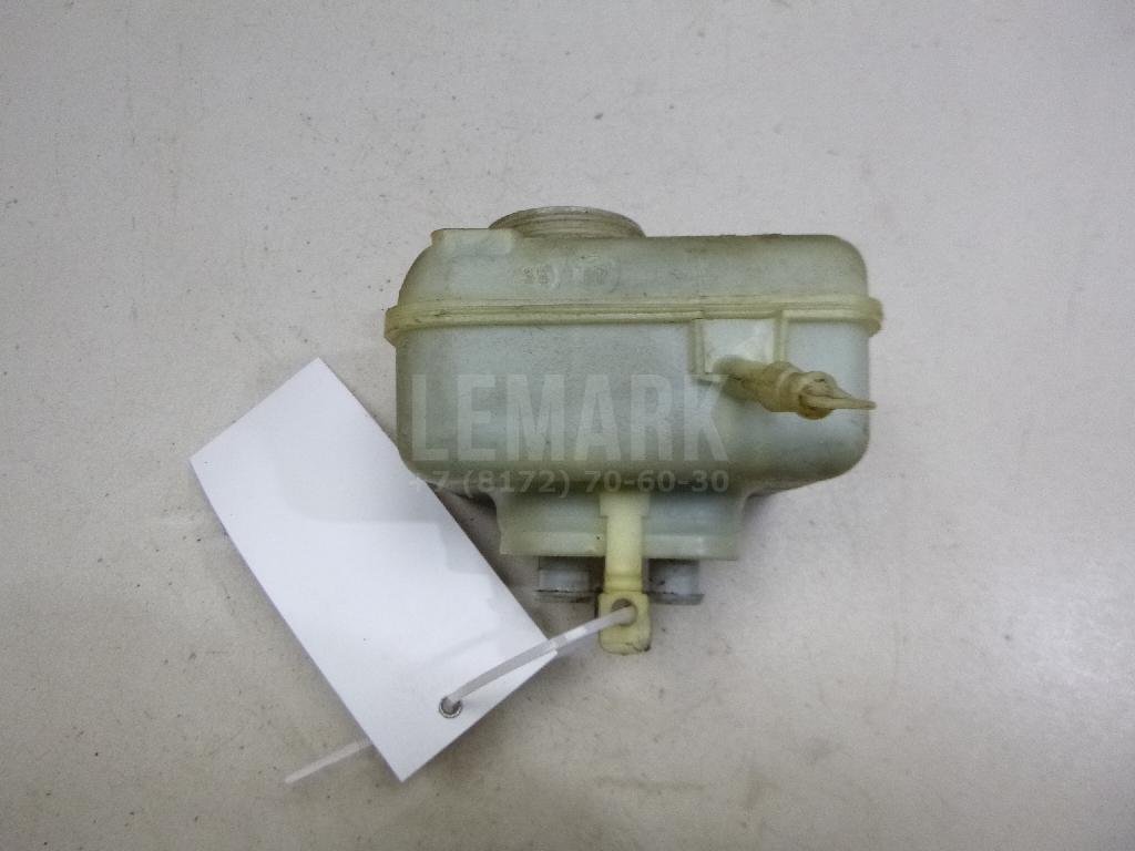 Бачок главного тормозного цилиндра