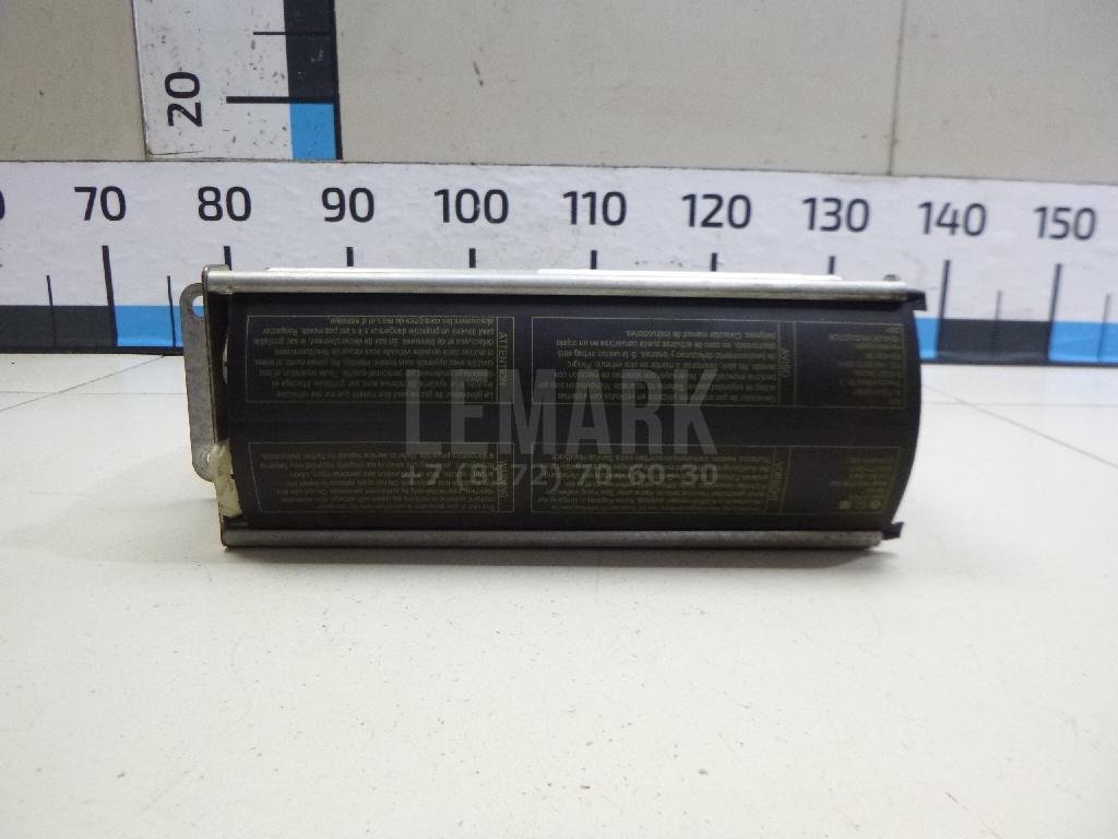 Подушка безопасности пассажирская (в торпедо)