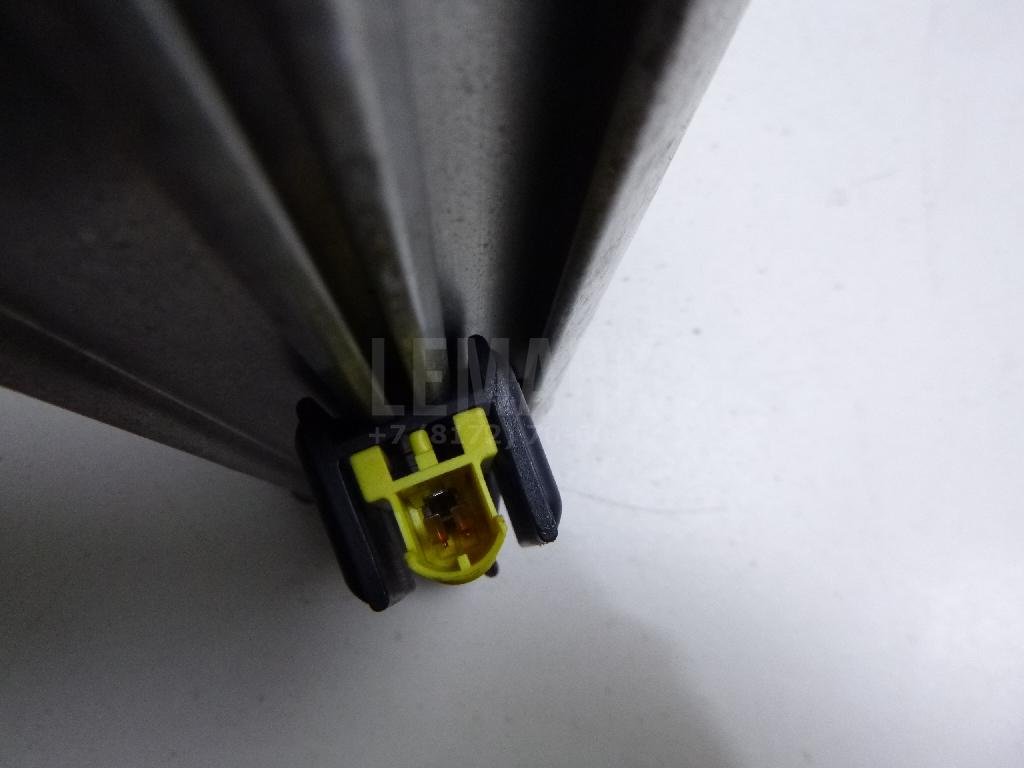 Подушка безопасности пассажирская (в торпедо)