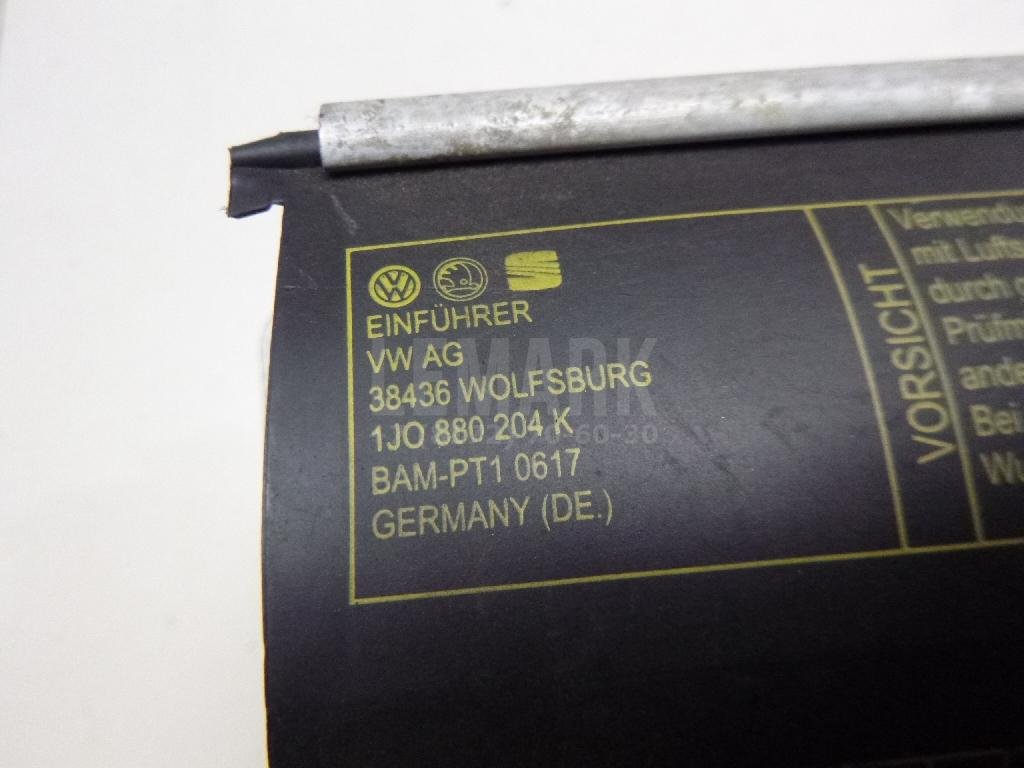 Подушка безопасности пассажирская (в торпедо)