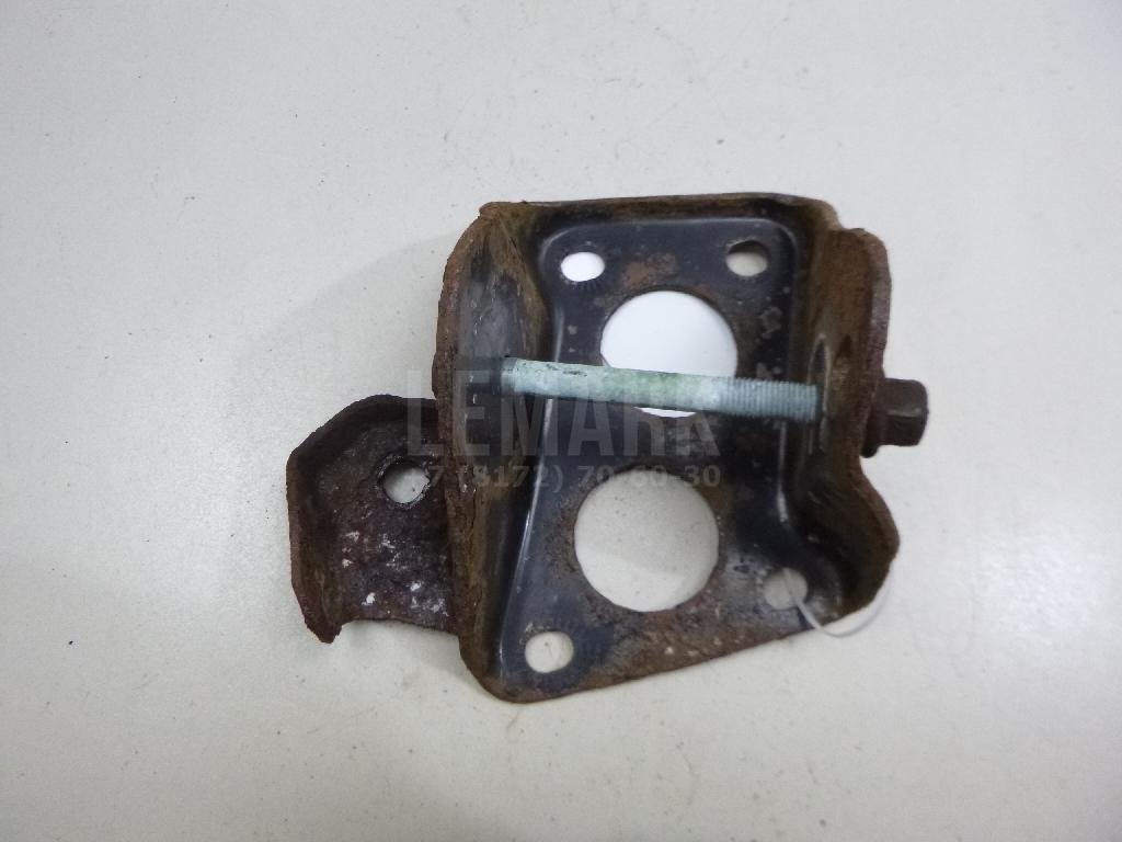 Кронштейн задней балки