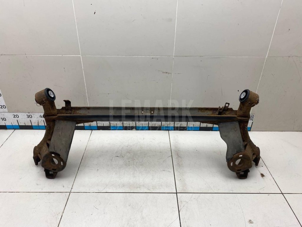 Балка задняя