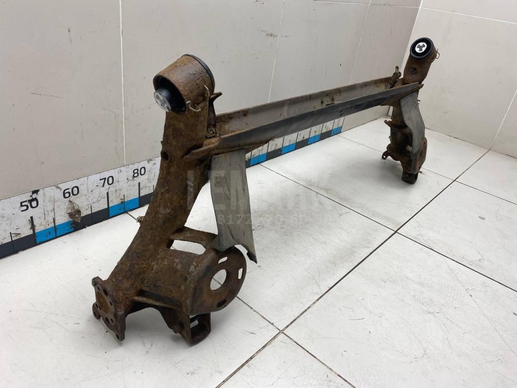 Балка задняя