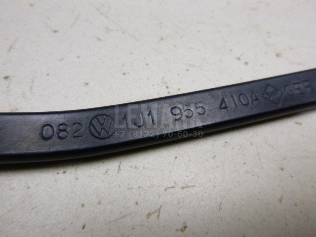 Поводок стеклоочистителя передний правый