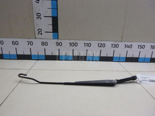 Поводок стеклоочистителя передний левый