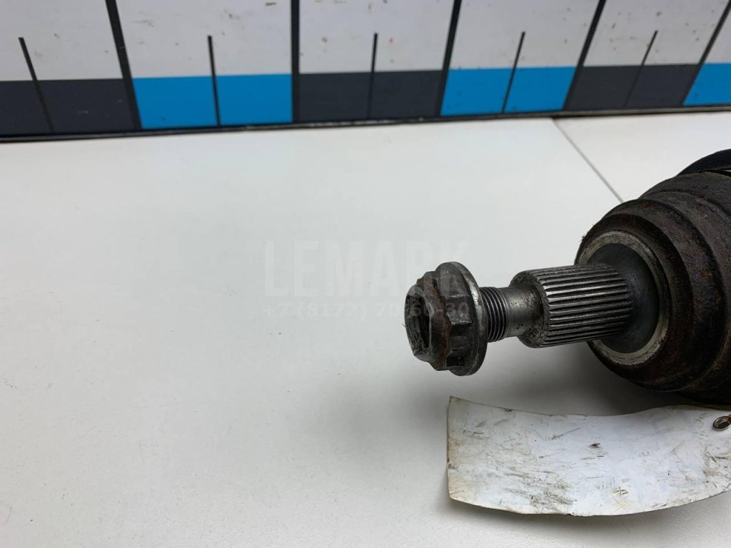 Полуось передняя правая
