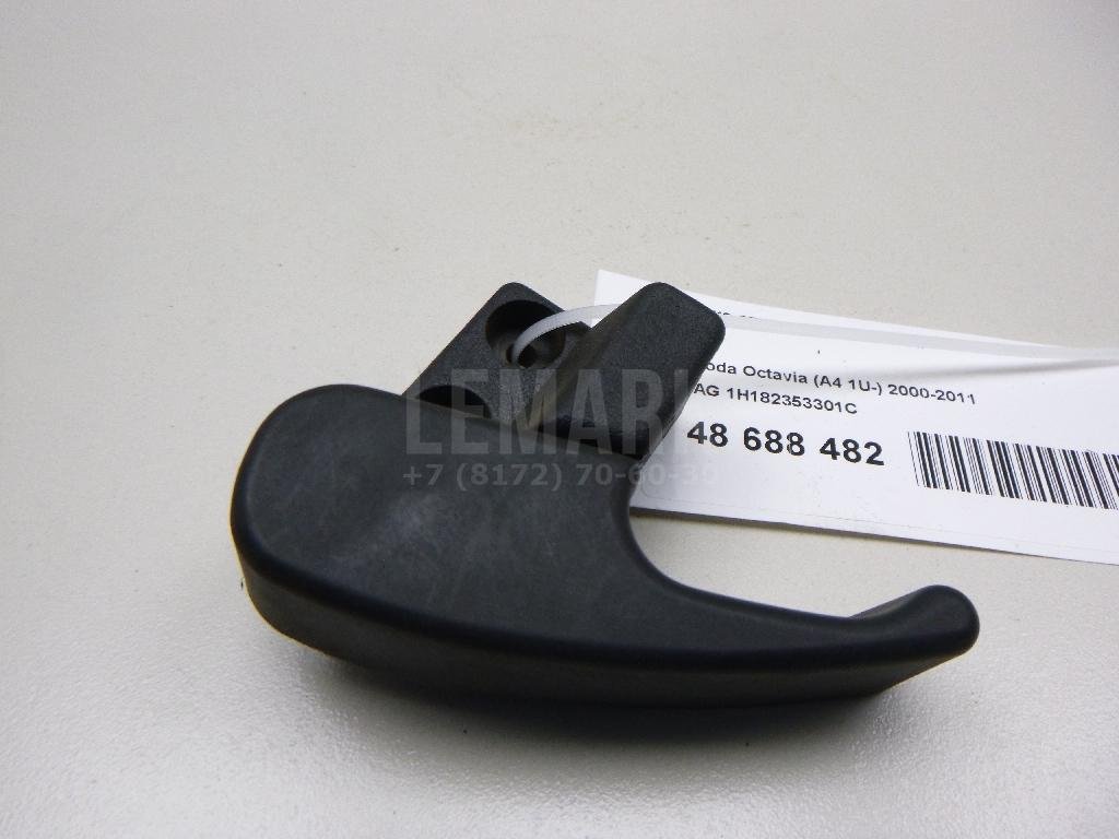 Ручка открывания капота