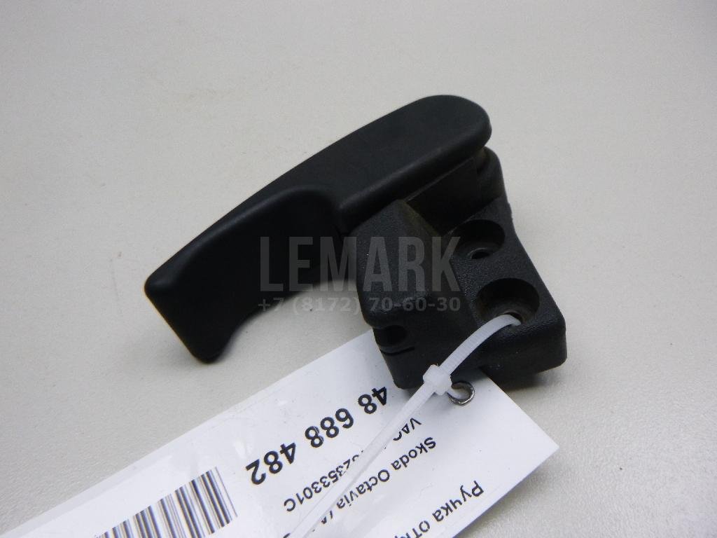 Ручка открывания капота