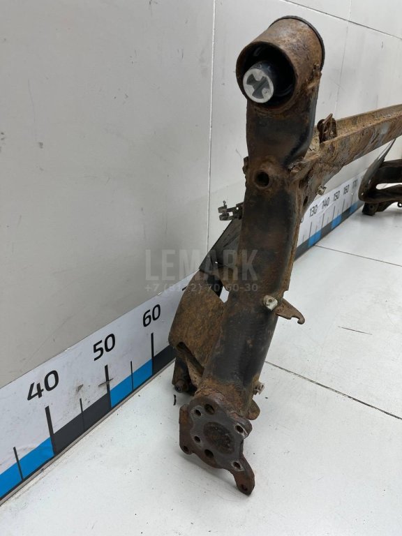 Балка задняя