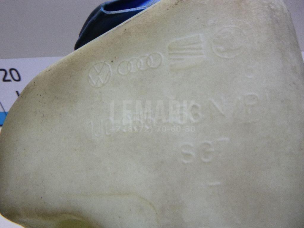 Бачок омывателя лобового стекла