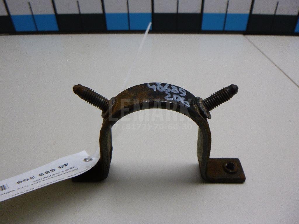 Крепеж рулевой рейки