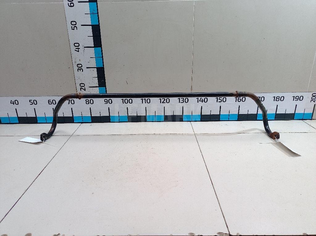 Стабилизатор передний