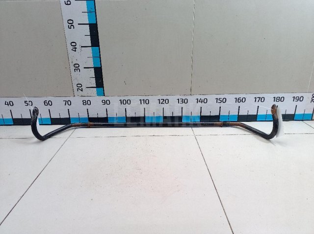 Стабилизатор передний