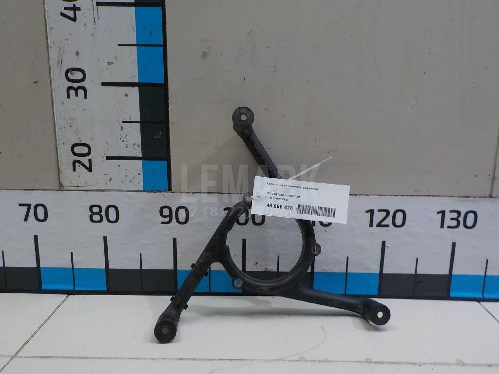 Кронштейн вентилятора радиатора