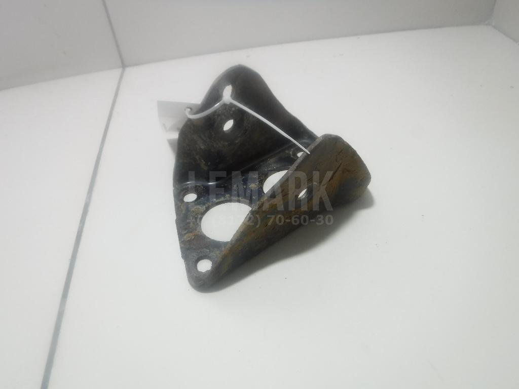 Кронштейн задней балки