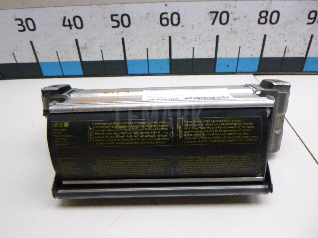 Подушка безопасности пассажирская (в торпедо)