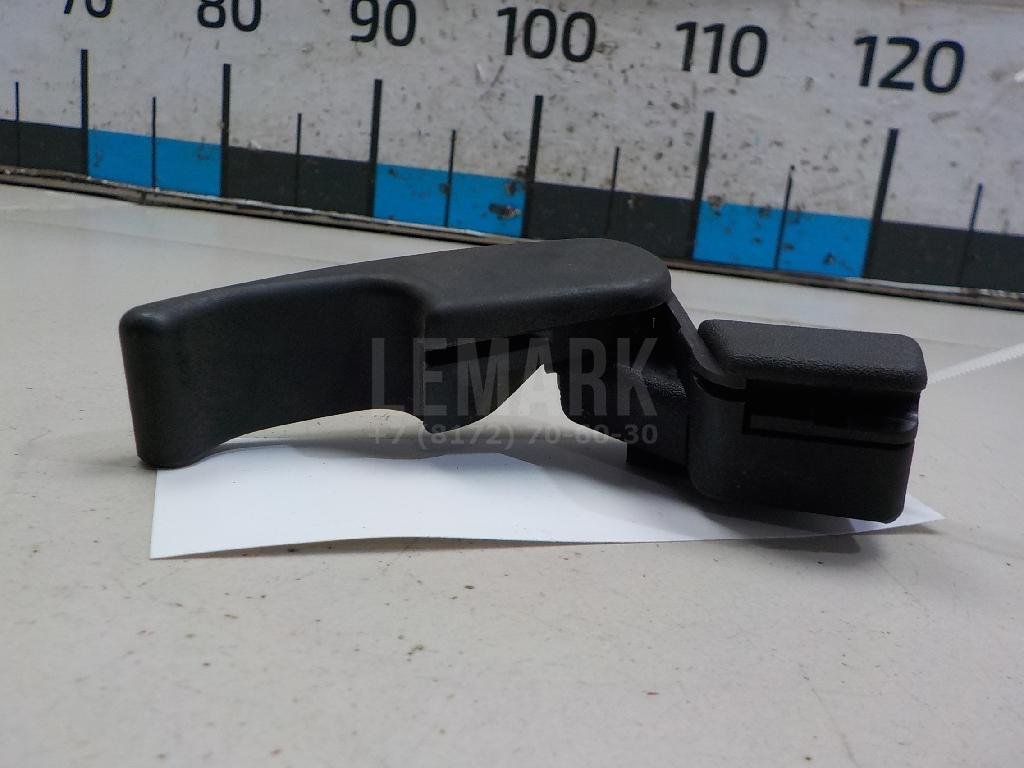 Ручка открывания капота