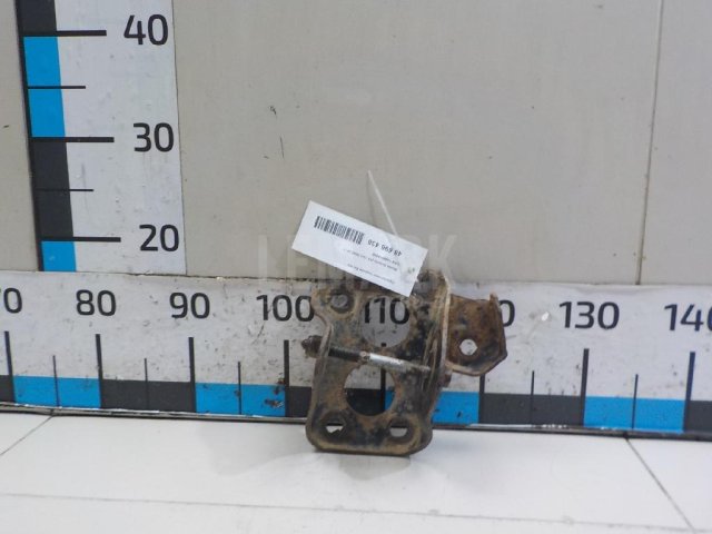 Кронштейн задней балки