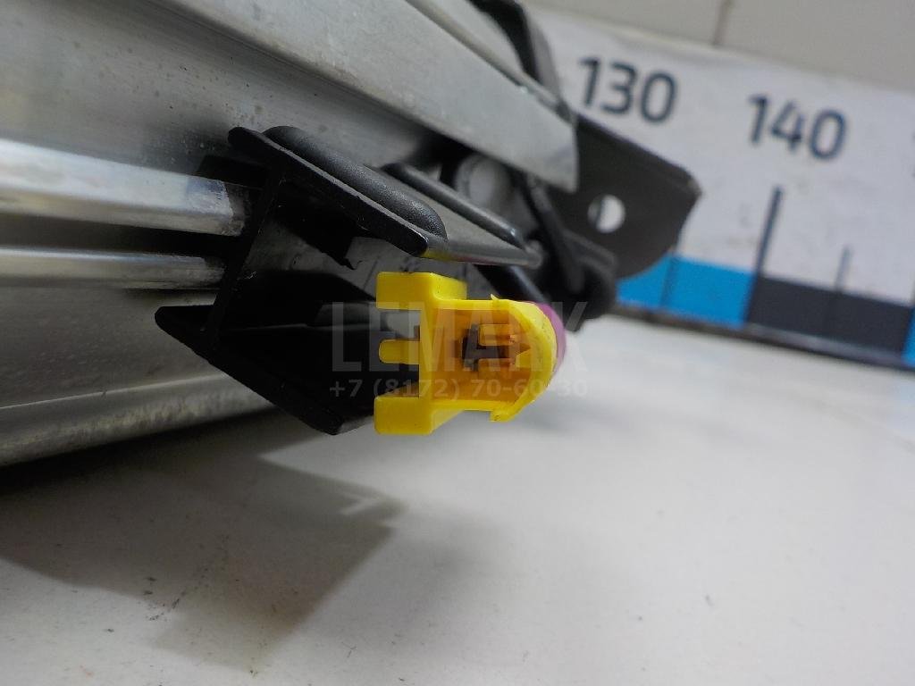 Подушка безопасности пассажирская (в торпедо)