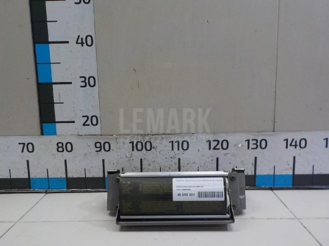 Подушка безопасности пассажирская (в торпедо)