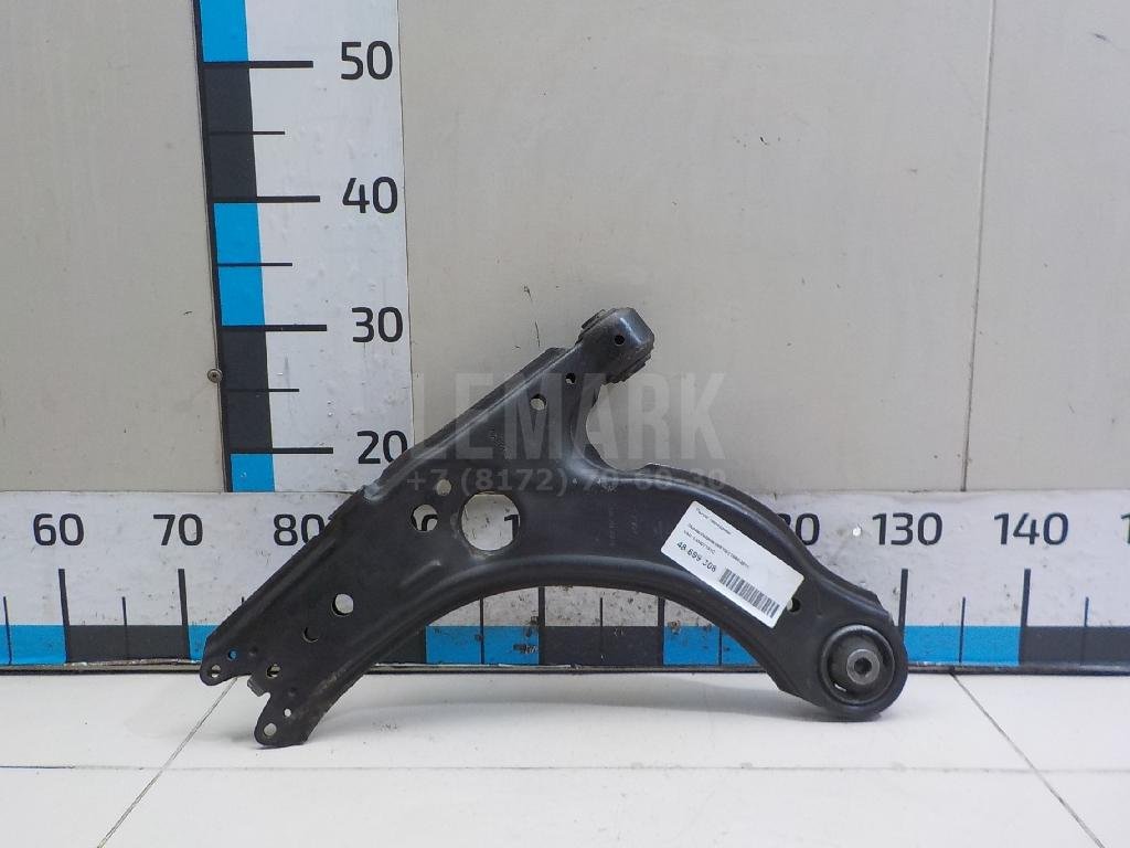 Рычаг передний