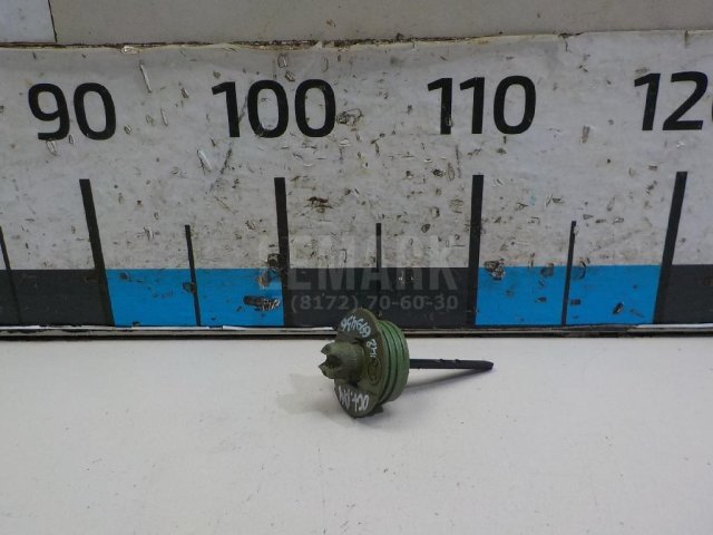 Крышка бачка гидроусилителя