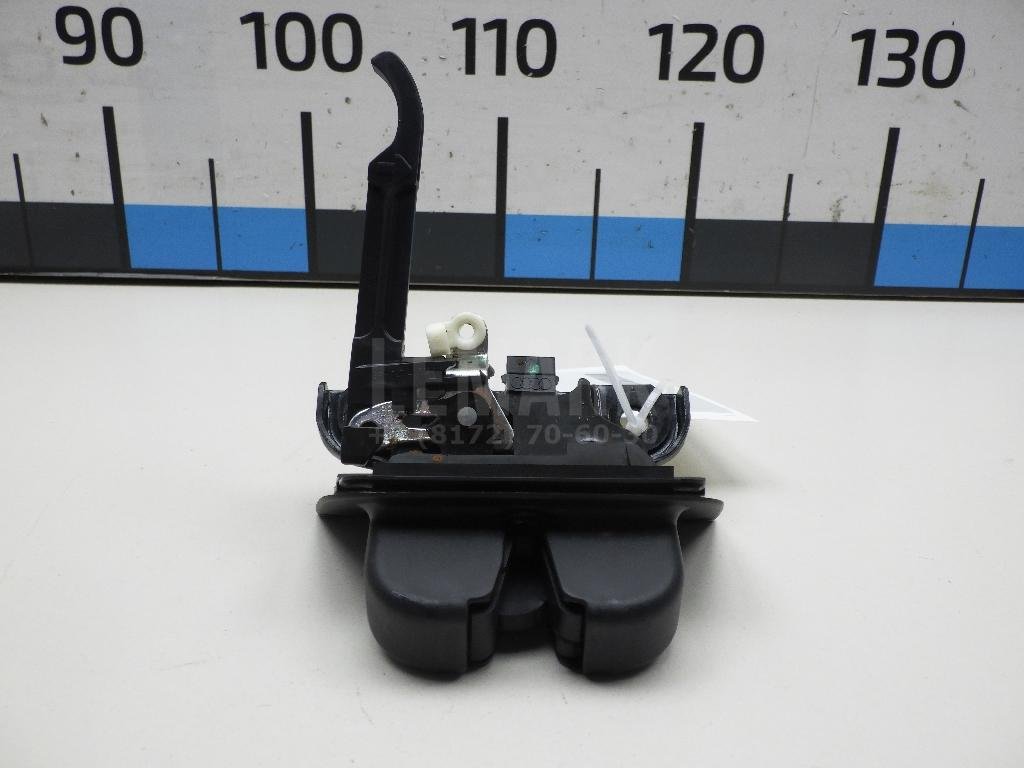 Замок багажника