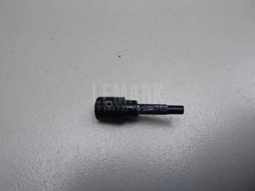 Форсунка омывателя зад стекла