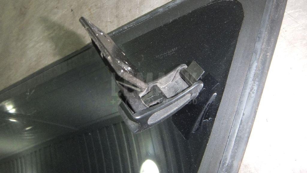 Стекло кузовное открывающееся (форточка) левое