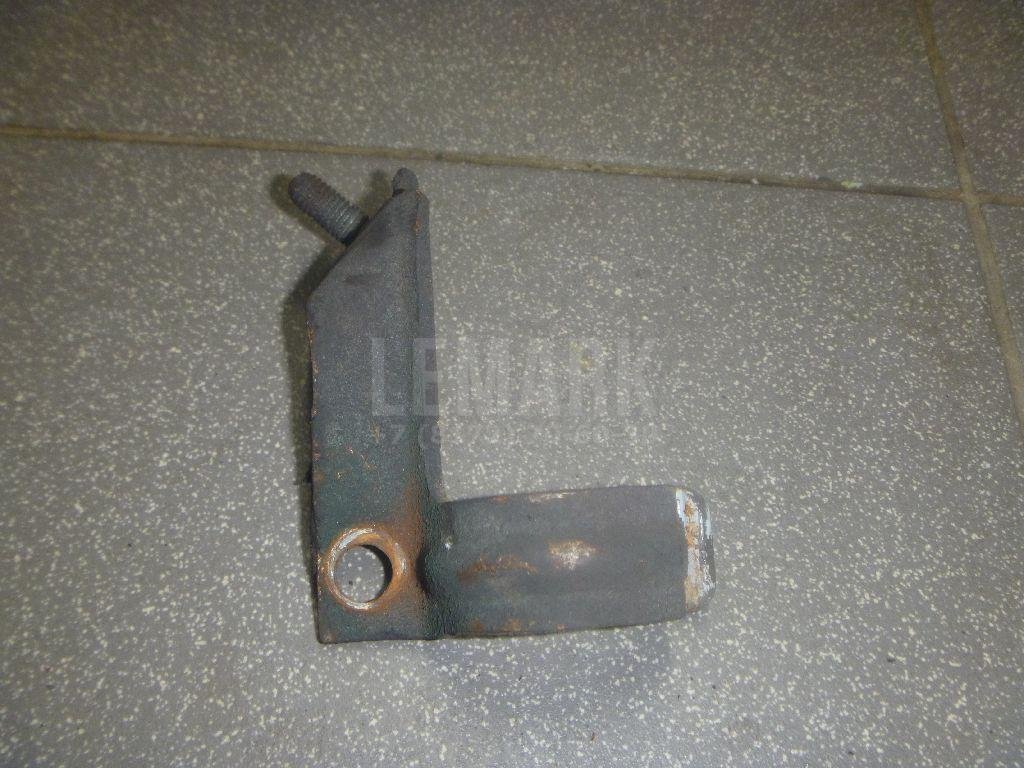 Кронштейн крепления переднего стабилизатора