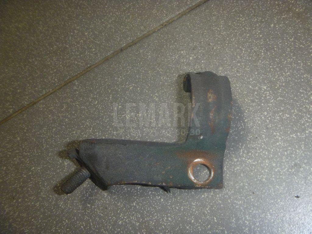 Кронштейн крепления переднего стабилизатора